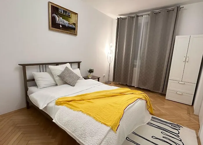 Апартаменти 2rooms Universitate-old Town Бухарест