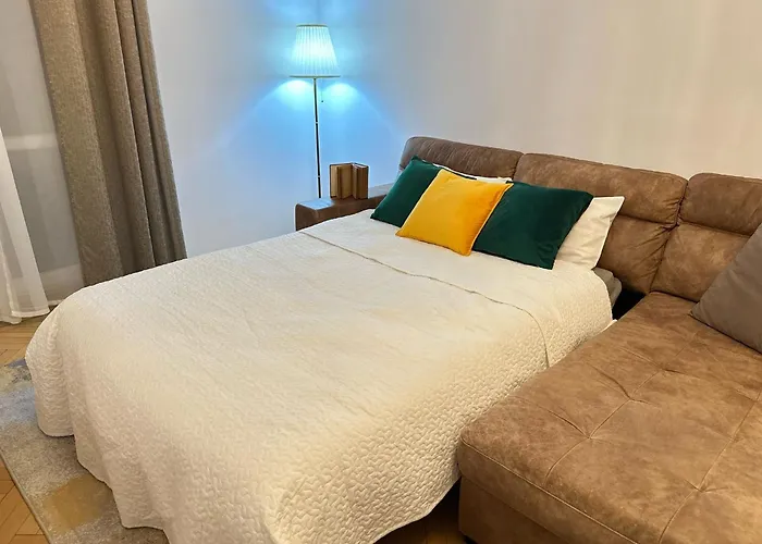 Апартаменти 2rooms Universitate-old Town Бухарест